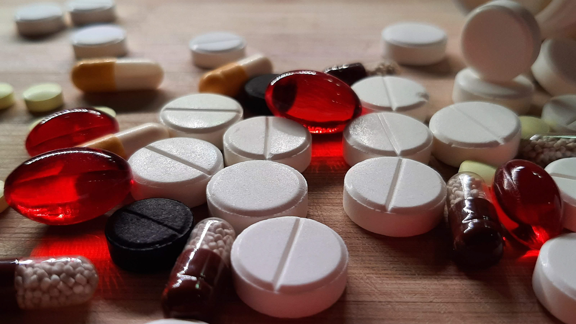 лекарства калининград. лекарства. полезен таблетки. препараты в аптеке. аптека лекарства.