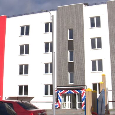 10 калининградских семей получили ключи от новых благоустроенных квартир