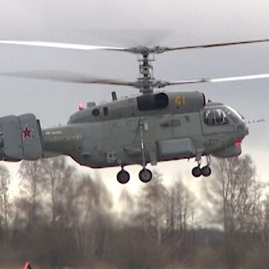 Экипажи вертолетов Ми-24 Балтфлота провели учебные стрельбы под Калининградом