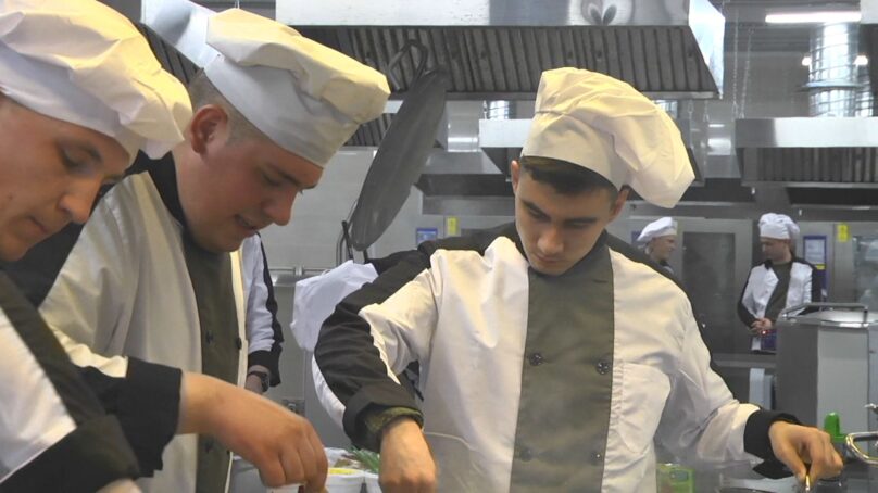 В Калининградской области прошел второй этап конкурса «Полевая кухня»