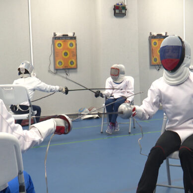 В Калининграде провели урок фехтования для воспитанников адаптивной спортшколы олимпийского резерва