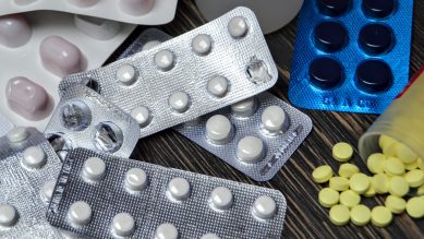 Путин потребовал контролировать цены на льготные лекарства