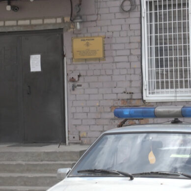 В Гурьевском районе мужчину ударила ножом его собутыльница