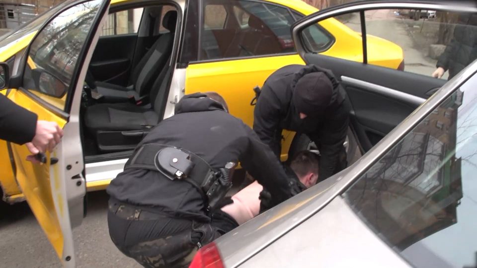В Светлогорске мужчина угнал автомобиль на глазах у автовладельца