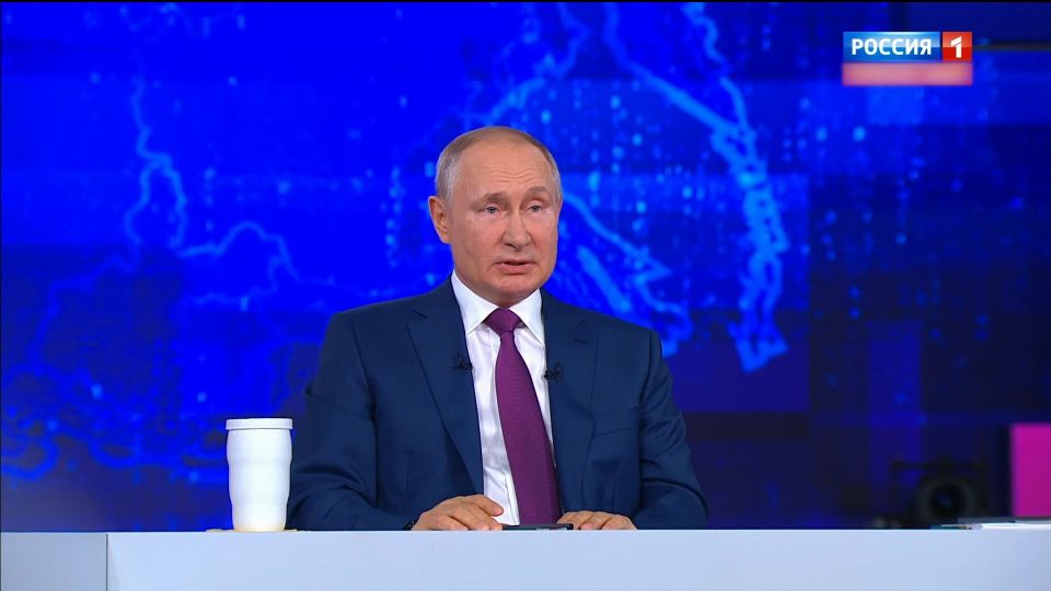 Владимир Путин привился от коронавируса вакциной «Спутник V»