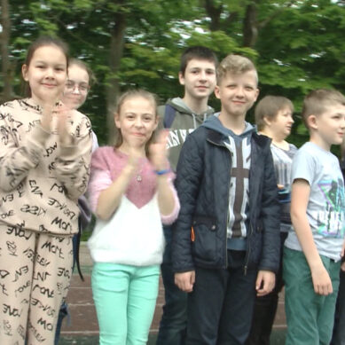 Глава Калининграда поздравил школьников с Днём защиты детей