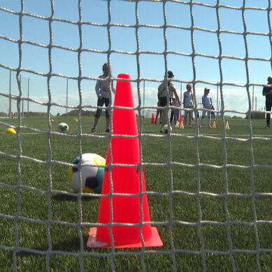 UEFA популяризует в Калининграде футбол среди девочек