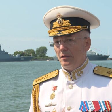 Поздравление с Днём Военно-Морского Флота от командующего Балтфлотом
