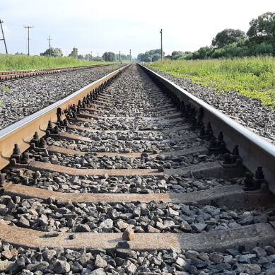 В Гусеве под поездом погибла 23-х летняя девушка