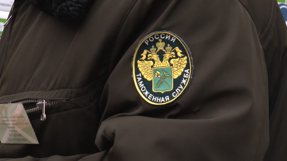 Сотрудники региональной таможни доставили в Донецк собранную гуманитарную помощь