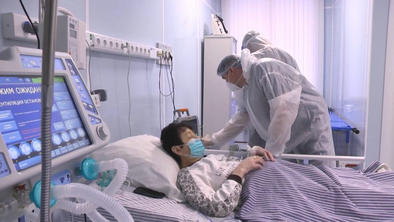 Сколько людей заболели COVID-19 за минувшие сутки