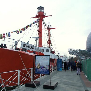 В Калининграде после длительного ремонта открылся плавучий маяк «Ирбенский»