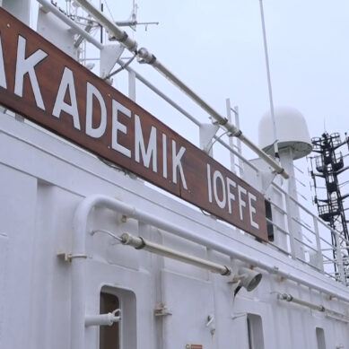«Академик Иоффе» вернулся в  Калининград после ареста