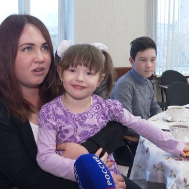 «Ёлка желаний»: для девочки из Калининградской области организуют поездку на Байкал