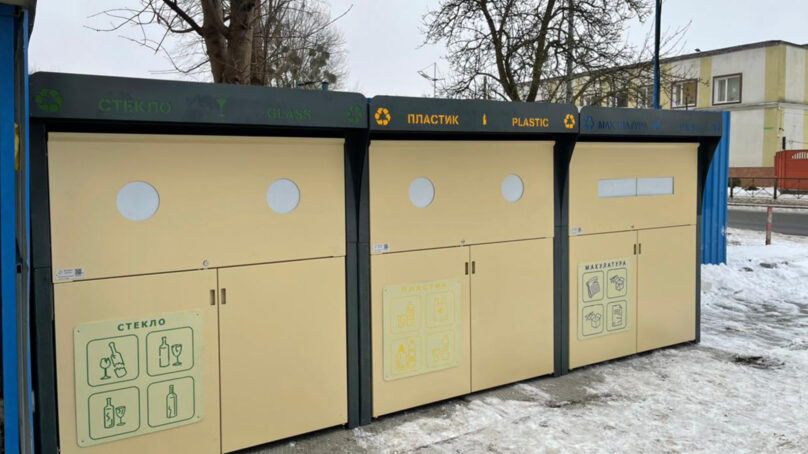 В Балтийске и Янтарном устанавливают  новые контейнеры для ТКО