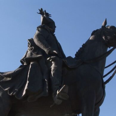 Отметили 15-летнюю годовщину со дня открытия памятника Барклаю-де-Толли в Черняховске