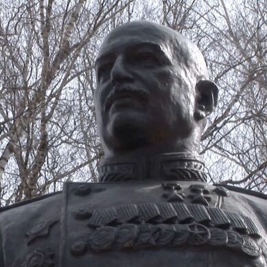 В Гусеве открыли памятник дважды Герою Советского Союза маршалу Ивану Баграмяну