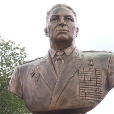 В Васильково открыли первый в Калининградской области памятник Василию Маргелову