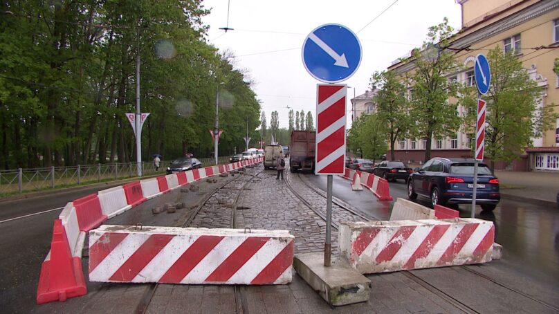 В Калининграде начались ремонтные работы трамвайных путей на Мира