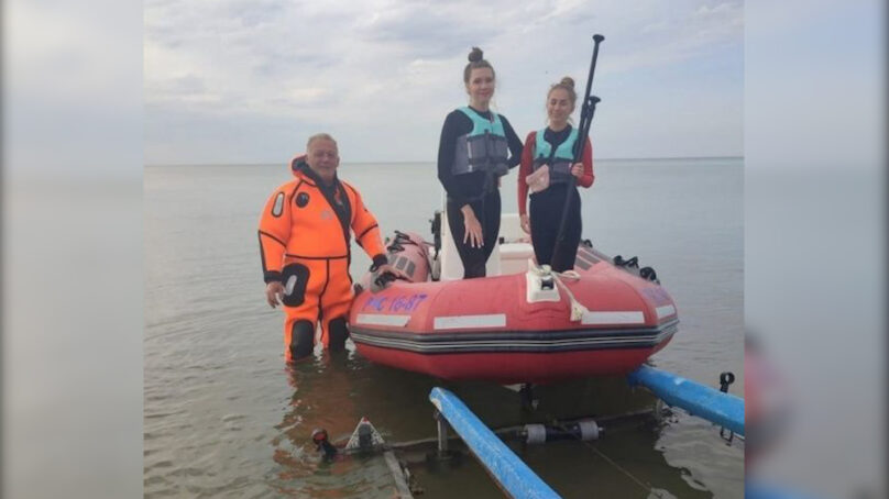 Двух девушек чуть не унесло на сапбордах в открытое море