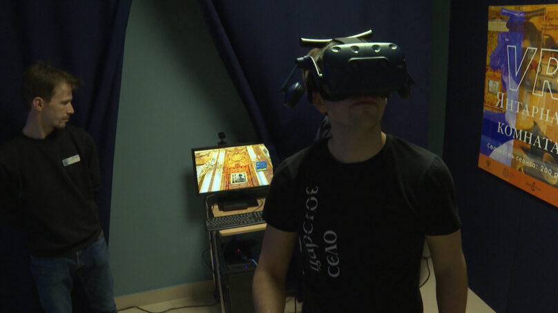 Жители Калининградской области могут отправиться в VR-экскурсию по Янтарной комнате