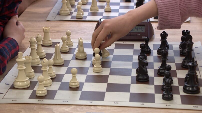 В Центре спорта калининградского парка «Южный» впервые после двухлетнего перерыва провели Кубок губернатора по быстрым шахматам