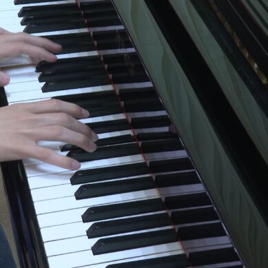 Слабовидящий пианист из Зеленоградска третий раз подряд выиграл всероссийский конкурс