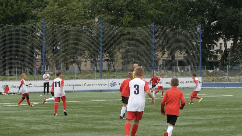 В Калининградской области состоялся футбольный турнир. В соревнованиях впервые приняли участие 45 детей из Донбасса