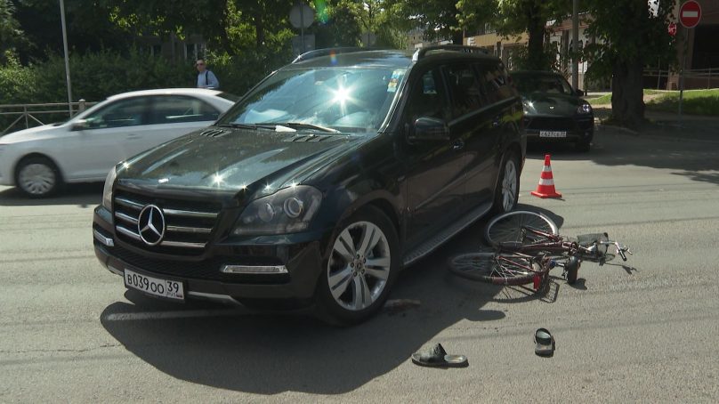 На Советском проспекте в Калининграде сегодня случилось ДТП с велосипедистом