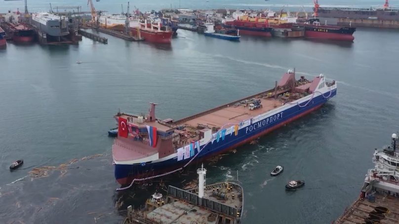 Для доставки грузов в Калининградскую область потребуется до пяти новых судов — Алиханов