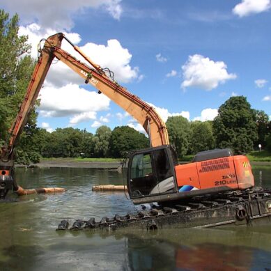 В Калининграде применяют новую технологию по расчистке водоёмов. Экспериментальной площадкой стал Ялтинский пруд
