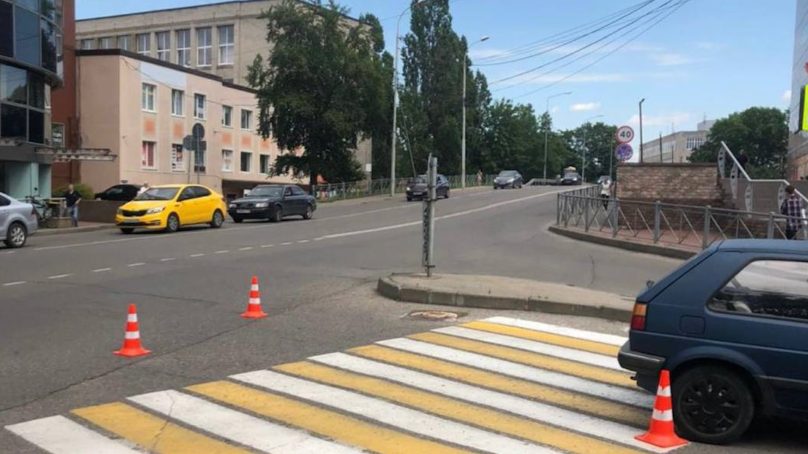 В Калининграде автоледи ослепило солнцем, и она наехала не пешехода