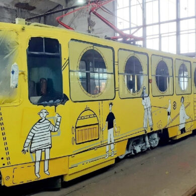 Региональный Минкульттуризм показал дизайн калининградского театрального трамвая