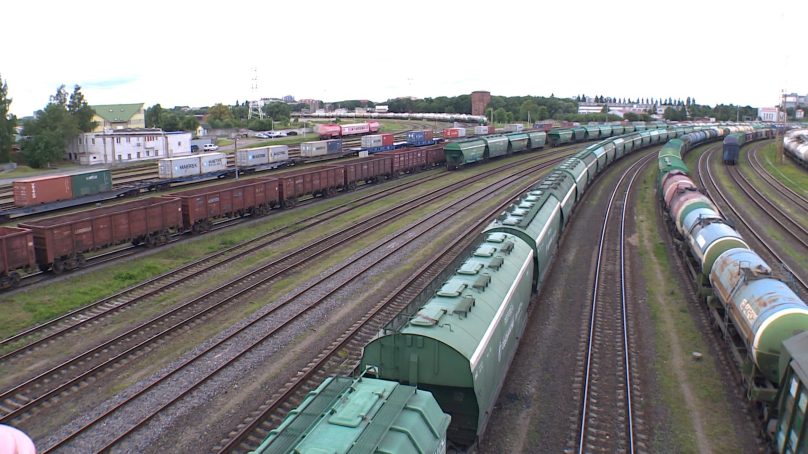 Первые 60 вагонов с цементом отправятся в Калининград через Литву в ближайшее время