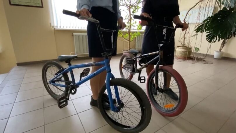 В Калининграде два угнанных велосипеда вернули своим владельцам полицейские