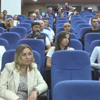 В пресс-центре стадиона «Калининград» провели серию обучающих семинаров для сотрудников калининградского спорта