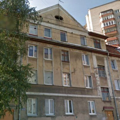 В Калининграде на улице Батальной снесут четырёхэтажный немецкий дом