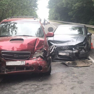 При столкновении автомобилей под Балтийском пострадал семилетний пассажир