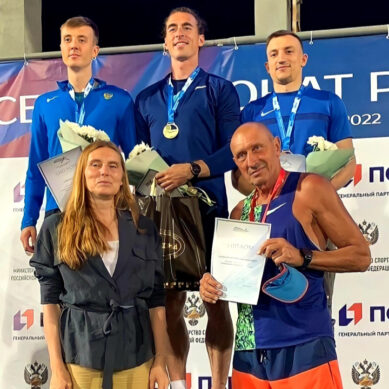 Легкоатлет из Калининграда впервые стал вице-чемпионом России в беге с барьерами