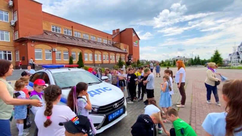 Для гурьевских детишек провели познавательную встречу с сотрудниками ГИБДД