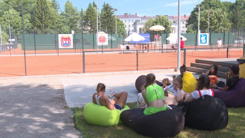 На стадионе «Балтика» завершилось первенство Северо-Западного округа по теннису среди игроков не старше 18