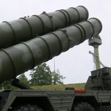 В Калининградской области прошли учения расчётов ракетных систем С-400