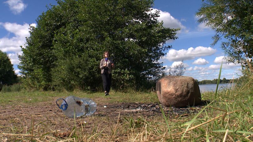 В Берёзовке активисты очищали берега водоёмов от мусора