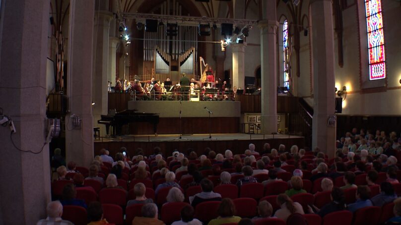 1 октября в России отмечают День пожилых людей