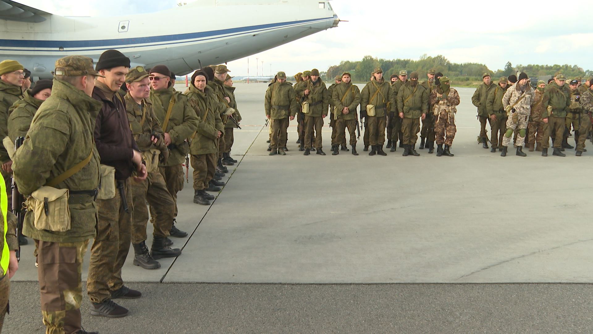 С военного аэродрома Чкаловск первые мобилизованные отправились на полигоны  — Вести-Калининград