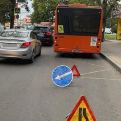 В Калининграде во время резкого торможения автобуса пострадал пассажир