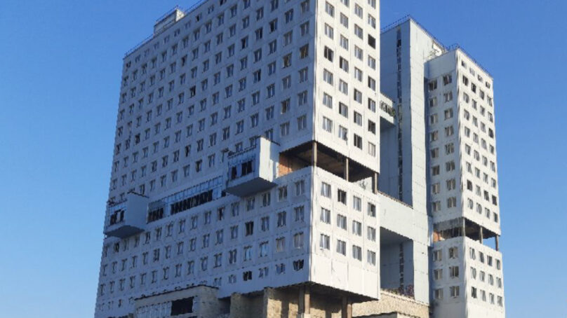Калининградцам предлагают решить судьбу площади у Дома Советов