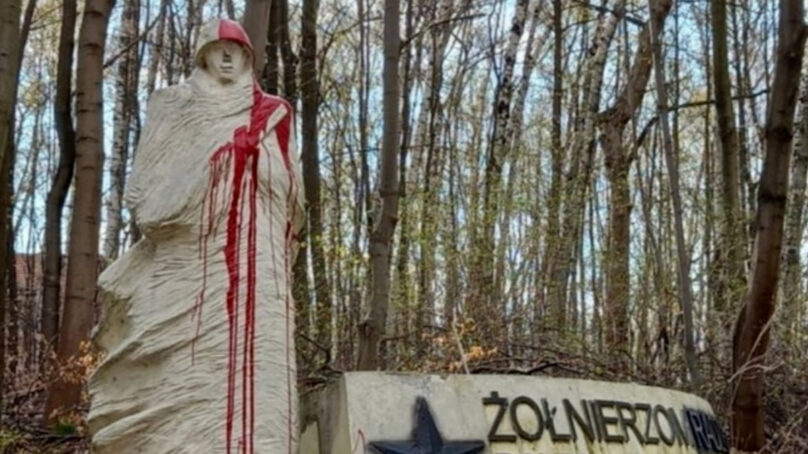 Глава СК РФ поручил расследовать обстоятельства сноса памятника советским солдатам в польском Валбжихе