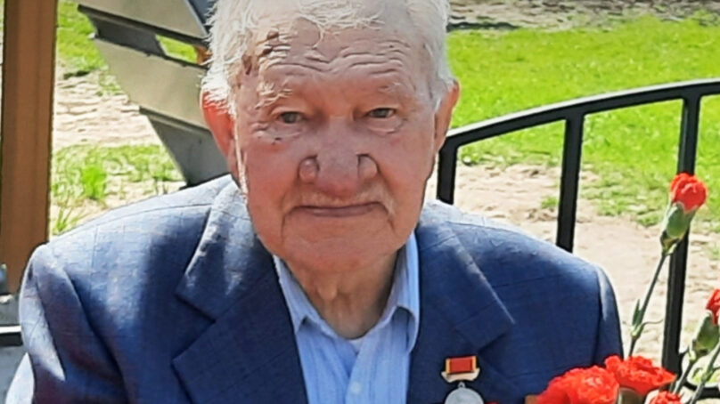 Сегодня 90-летний юбилей отмечает бывший узник фашистских концлагерей Рейнгольд Данилович Тевс