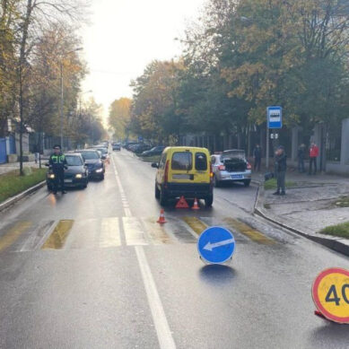Во вторник в Калининграде на пешеходном переходе была сбита женщина
